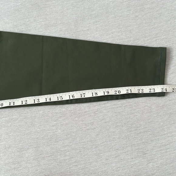 NWT Lezat eco-active, sustainable, activewear, workout set, olive green, Size S - Picture 16 of 16